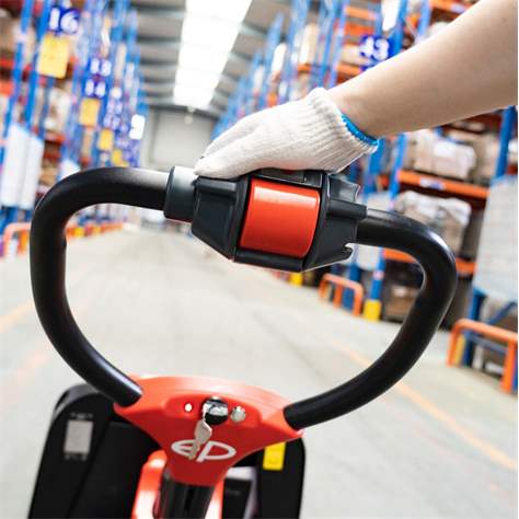 Paletthubwagen mit elektrischem Hub und Fahrwerk EP F4, Tragfähigkeit 1500 kg - Bild4