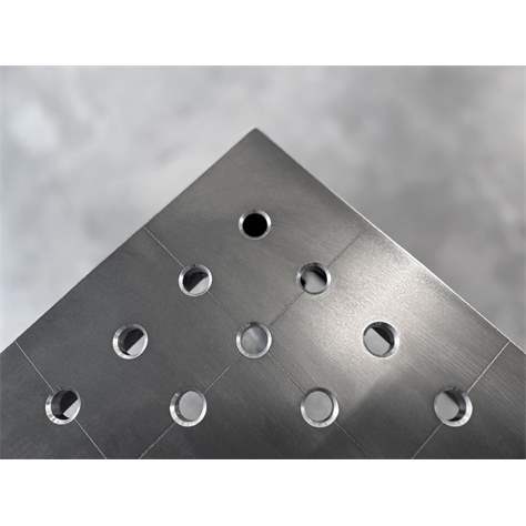Masă de sudură GPPH BASIC 1200x800 mm, blat de lucru din oțel 12 mm, sistem de găuri Ø28 mm, într-o rețea de 100 x 100 mm - imagine5