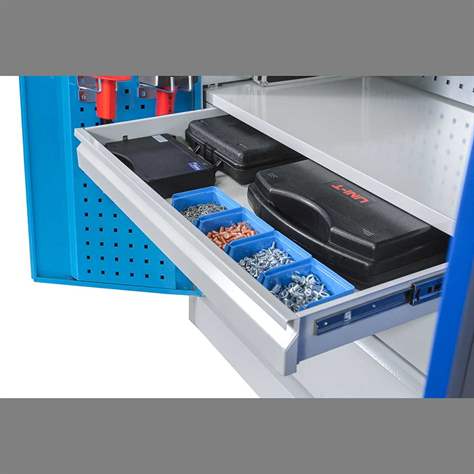 Dílenská skříň na nářadí, v x š x h: 1170x950x500 mm, perforované panely, 2 x police, 1 x zásuvka, barva šedá RAL7035 / antracit RAL7016 - Kovona Lysa nad Labem - obrázek5