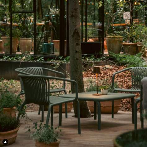 Stilvoller Sessel BRENE, Farbe Salbeigrün - Bild11