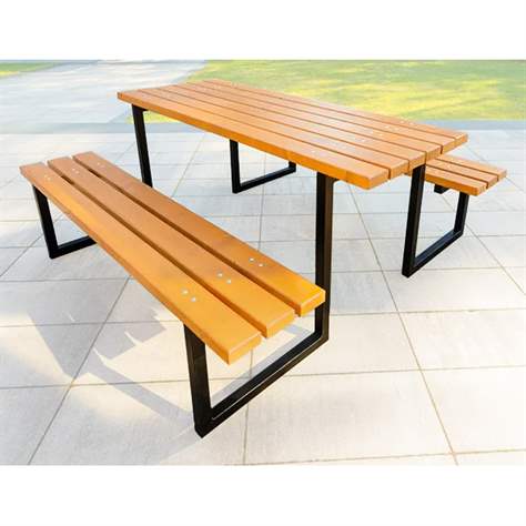 Sestava stolu a lavic Atlanta, černá ocelová konstrukce, dřevo odstín teak, 1700x1700 mm