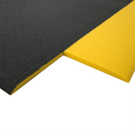 Arbeitsplatzmatte Orthomat 1,5x0,9 m, Schwarz mit gelbem Rand, Kieselstein-Optik - COBA Europe GmbH