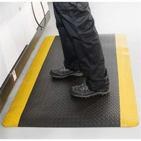 Arbeitsplatzmatte Deckplate Safety 1,5 x 0,9 m, Schwarz mit gelbem Rand - COBA Europe GmbH