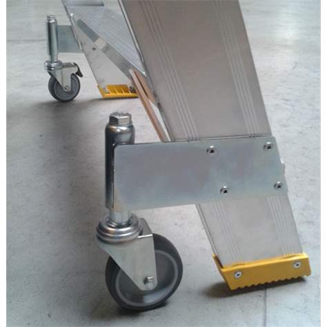 Scară cu platformă staționare FORTE și trepte pe o parte, înălțime 620 mm, 3 fuscele/trepte, cu roți - Alve - imagine3