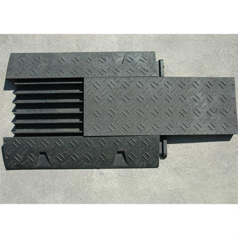 Kabelbrücke mit Abdeckung, Länge 800 mm, Farbe schwarz, Höhe 60 mm - Bild3