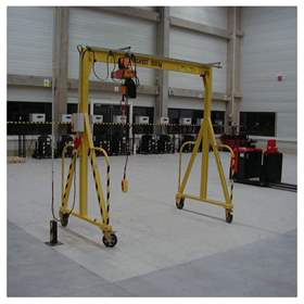 Krankonstruktion, fahrbar, Tragfähigkeit 500 kg, Breite 3000 mm, Höhe 3000 mm