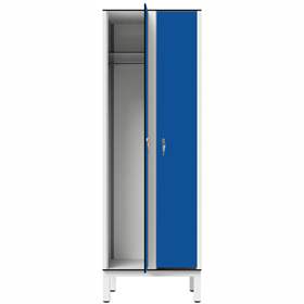Garderobenschrank aus HPL für Nassbereiche, 2 x 300 mm, 4 Füße, Zylinderschloß, Türfarbe Blau