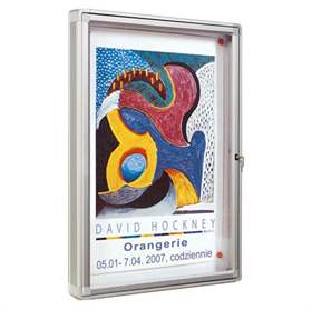 Dvoustranná venkovní vitrína '2000', 1000 x 750 mm, křídlové dveře, barva bordó RAL3004