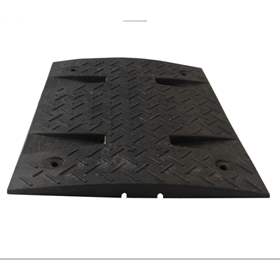 Fahrbahnschwelle für Richtgeschwindigkeit bis 30 km/h, Normelement 500 mm, Farbe Schwarz